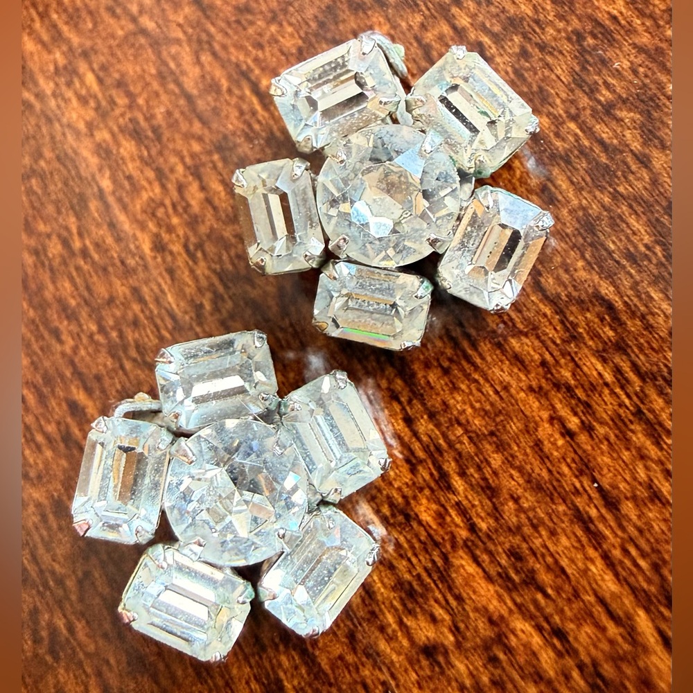Vintage Sparkling Crystal Flower Clip-On Earrings